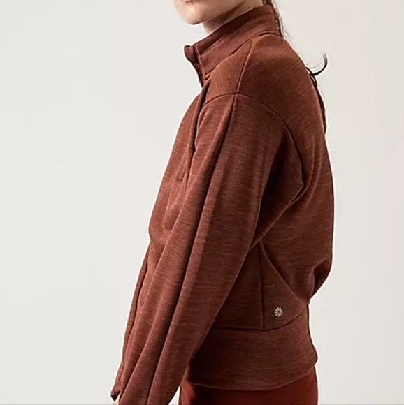 Athleta Altitude Polartec Half Zip Sweatshirt in Mahogany Heather size L NWT - Picture 10 of 11